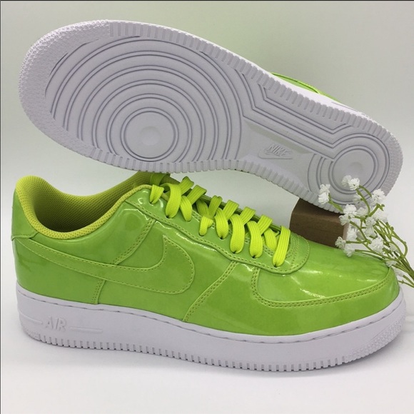 Nike Air Force 1 ‘07 LV8 UV cyber/cyber-white - Picture 5 of 8